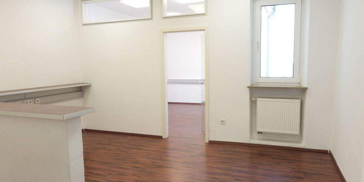 Gewerbeobjekt Nürnberg St Peter - 4 Zimmer, 128 m&sup2;, 890&euro; | Angebot:26107300
