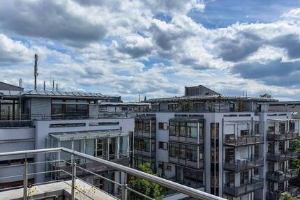 Zentral in Böblingen: Penthouse-Bürofläche mit Ausblick zimmer