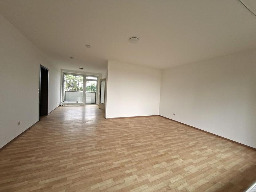 Moderne 3-Zimmer-Wohnung mit Balkon in Erlangen zimmer