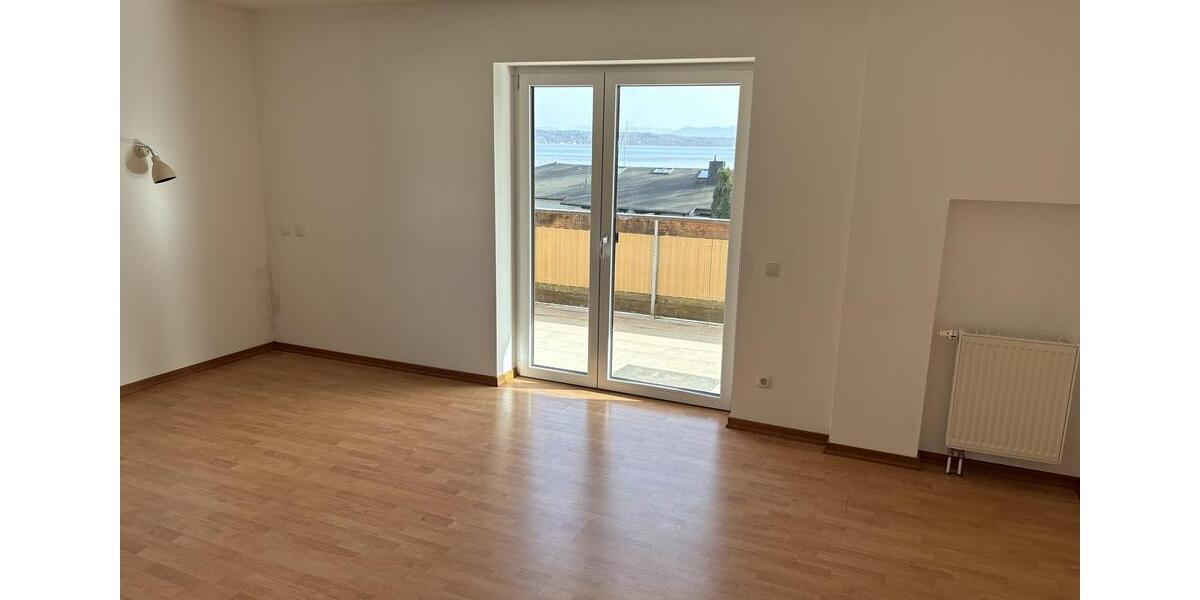 Etagenwohnung Tutzing - 3 Zimmer, 103 m&sup2;, 1.940&euro; | Angebot:26660340