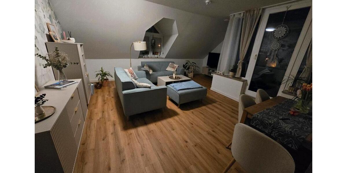 Dachgeschoßwohnung Aschersleben - 3 Zimmer, 72 m&sup2;, 635&euro; | Angebot:24862958