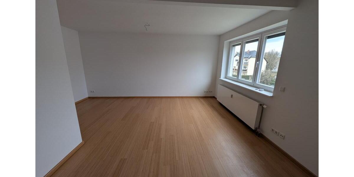 Etagenwohnung Berlin Tempelhof-Schöneberg - 3 Zimmer, 142 m&sup2;, 2.100&euro; | Angebot:26110948