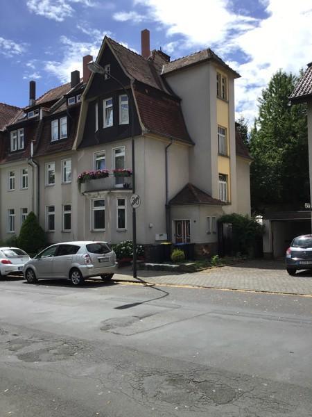 Hier macht wohnen Spaß: ideale 2-Zi.-Wohnung mit Ausblick ab 01.06.21 frei