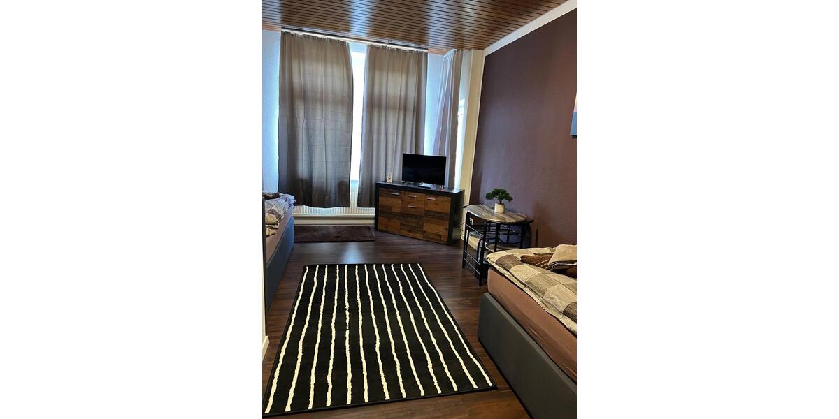 Wohnen auf Zeit Wuppertal Gemarkung Langerfeld - 20 Zimmer, 400 m&sup2;, 35&euro; | Angebot:21466627