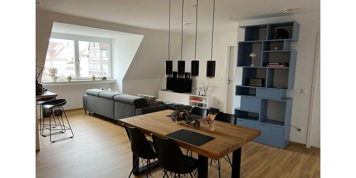 Dachgeschoßwohnung Lauingen (Donau) - 3.5 Zimmer, 92 m&sup2;, 975&euro; | Angebot:25215756