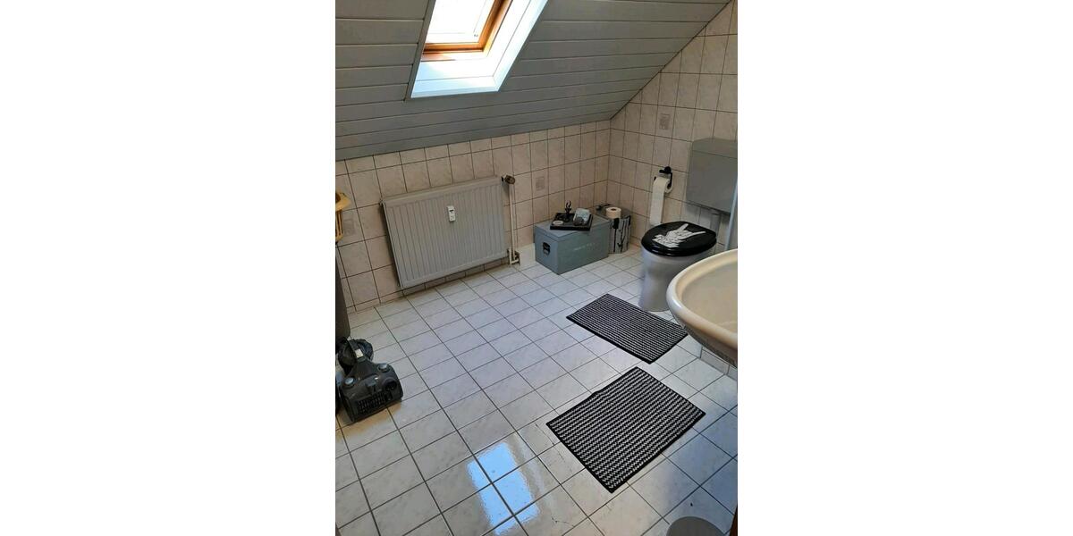 Dachgeschoßwohnung Kreuztal - 2 Zimmer, 60 m&sup2;, 430&euro; | Angebot:26413479