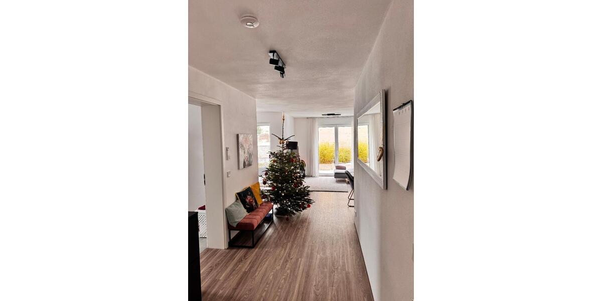 Roßtal: Moderne, neuwertige 2-Zimmer Wohnung in S-Bahn Nähe 2 zimmer