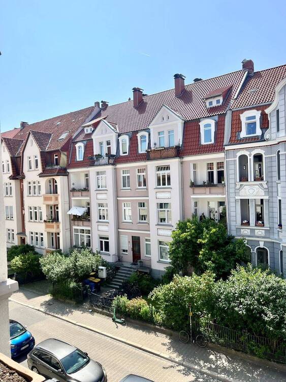 Charmanter Altbau in toller Villenstraße in der Südstadt