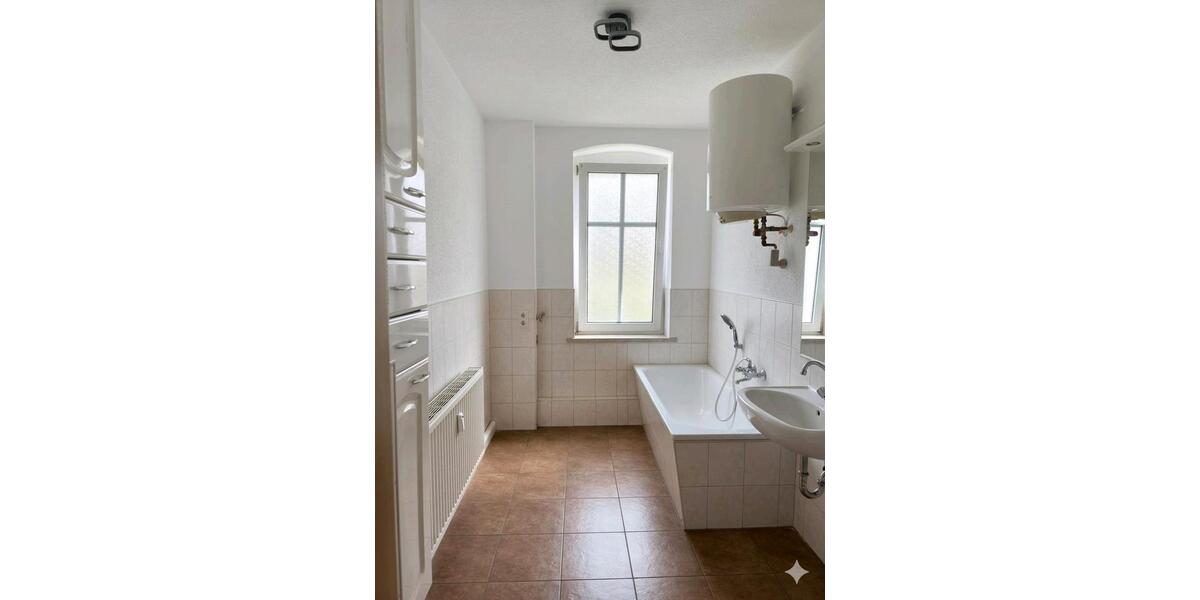 Erdgeschoßwohnung Burkhardtsdorf - 2 Zimmer, 63 m&sup2;, 315&euro; | Angebot:26631303