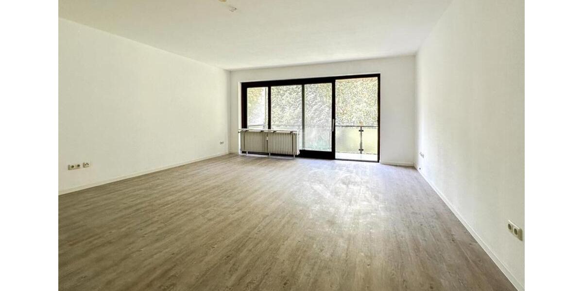 Dachgeschoßwohnung Stade Altländer Viertel - 3 Zimmer, 90 m&sup2;, 950&euro; | Angebot:25640684