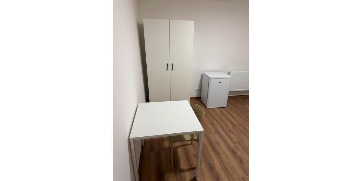 Etagenwohnung Neumarkt in der Oberpfalz Altenhof - 1 Zimmer, 14 m&sup2;, 450&euro; | Angebot:26122438