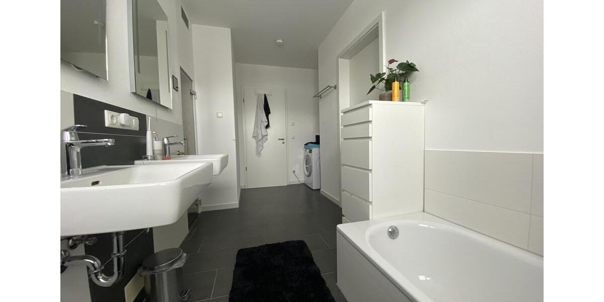 Einfamilienhaus Weiden in der Oberpfalz - 3 Zimmer, 109 m&sup2;, 1.580&euro; | Angebot:24916477