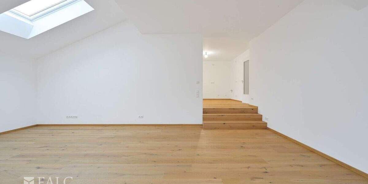 Etagenwohnung Otterfing - 3 Zimmer, 102 m&sup2;, 2.100&euro; | Angebot:24674510