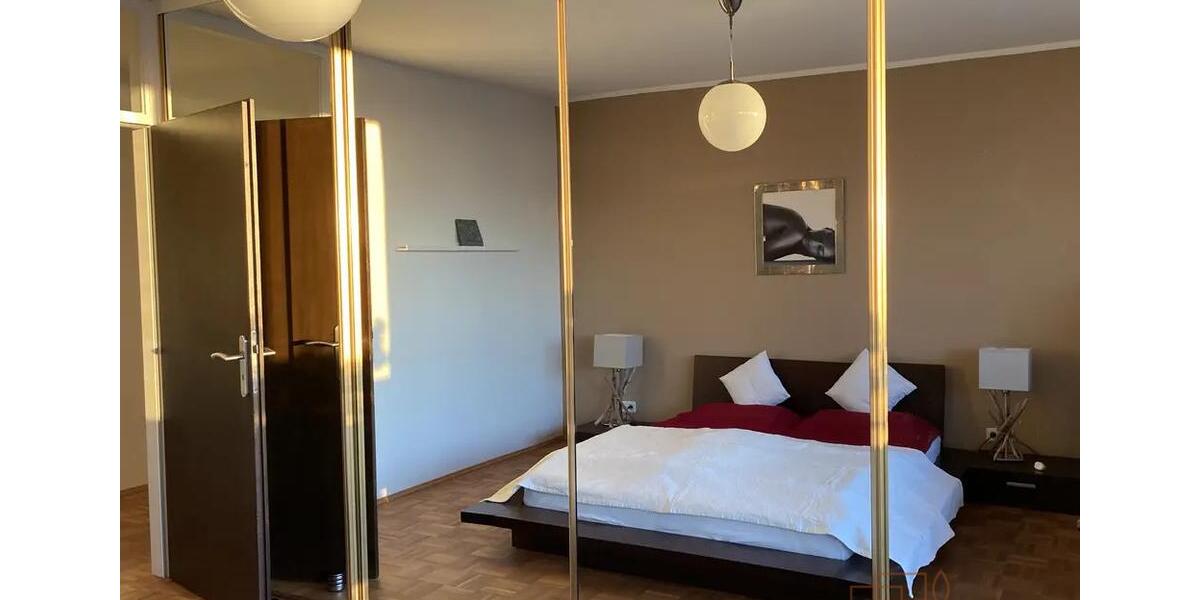 Etagenwohnung München Bogenhausen - 4 Zimmer, 127 m&sup2;, 4.100&euro; | Angebot:19001199