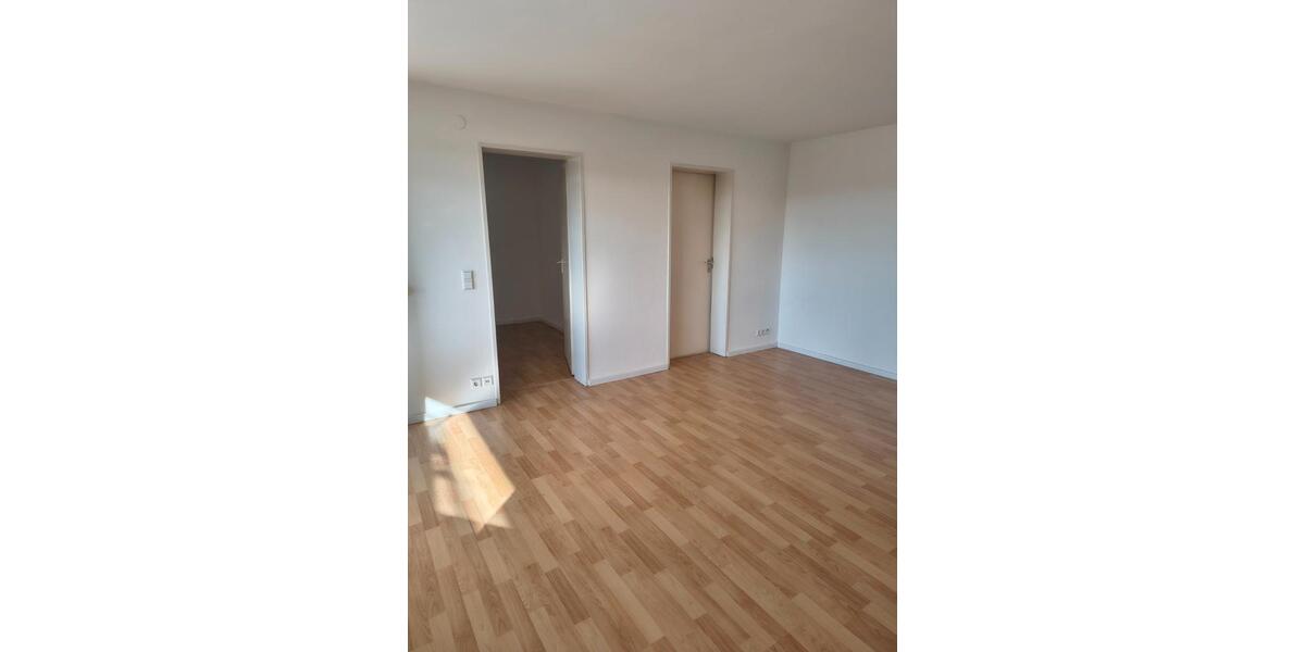 Erdgeschoßwohnung Oberboihingen - 2 Zimmer, 76 m&sup2;, 1.025&euro; | Angebot:26135992