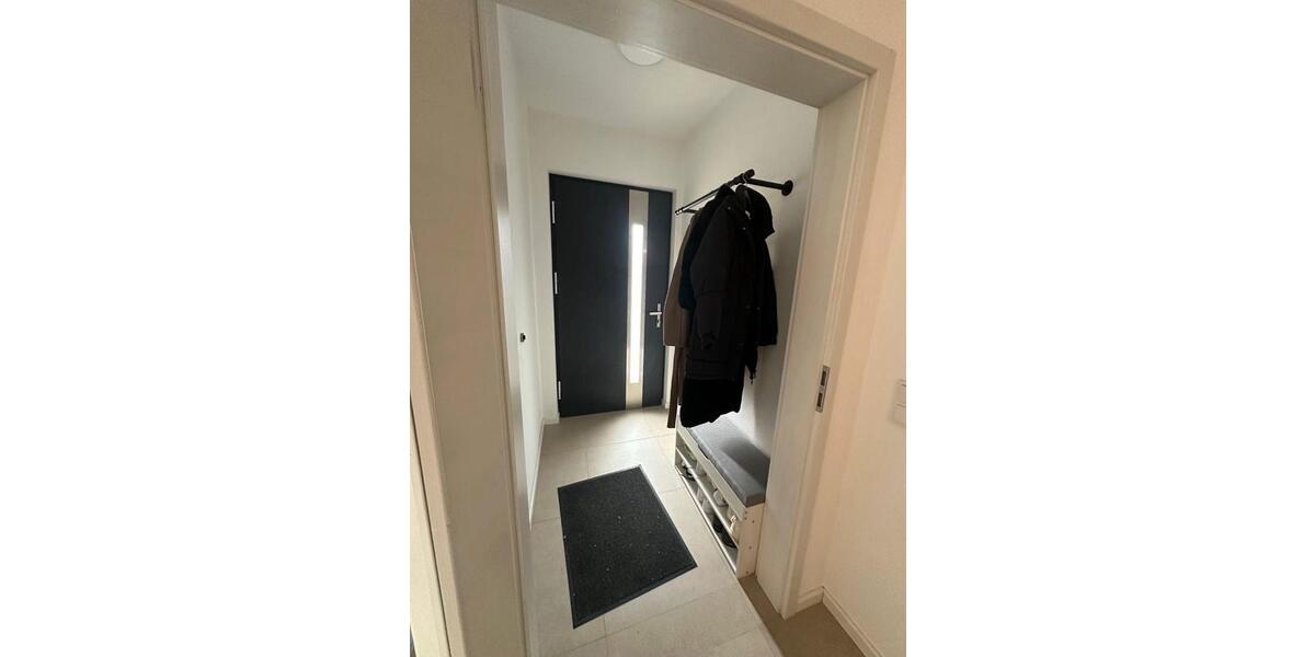 Erdgeschoßwohnung Elsendorf - 3 Zimmer, 79 m&sup2;, 1.000&euro; | Angebot:26021025