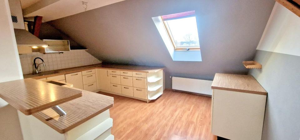 Dachgeschoßwohnung Sangerhausen - 4 Zimmer, 130 m&sup2;, 690&euro; | Angebot:26348035