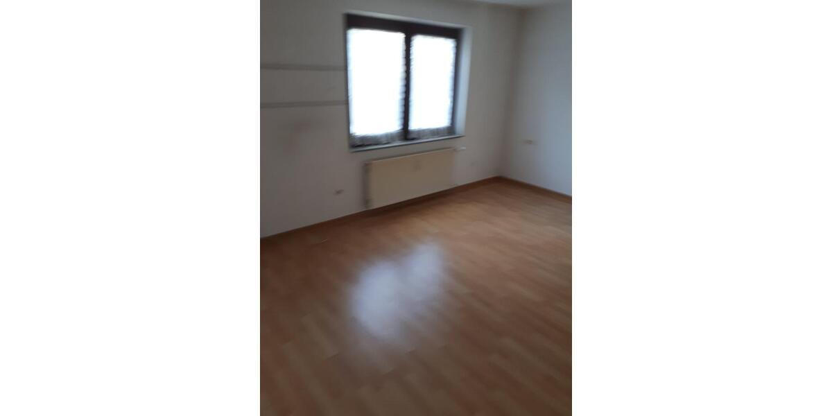 Erdgeschoßwohnung Saarbrücken West - 2 Zimmer, 69 m&sup2;, 550&euro; | Angebot:26519230