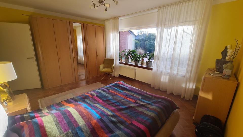 Helle Erdgeschosswohnung (148 m²) mit Garten, Terrasse, Kamin 4 zimmer