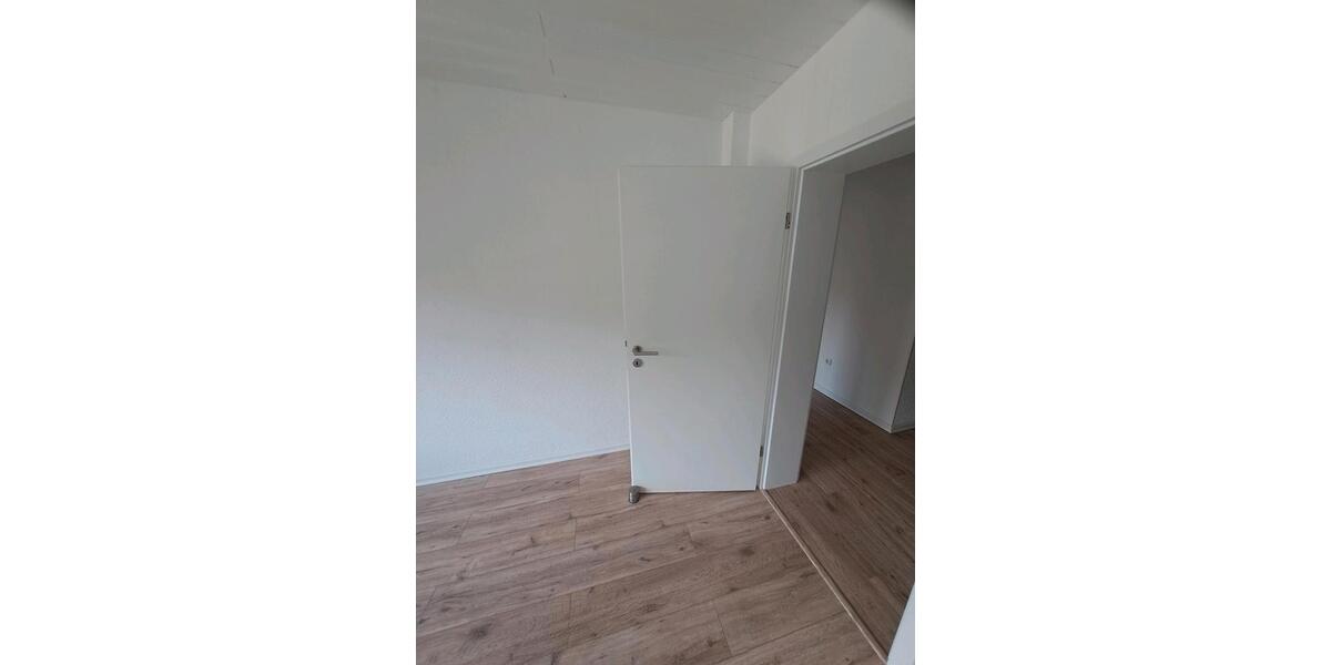 Erdgeschoßwohnung Siegen Eiserfeld - 2 Zimmer, 65 m&sup2;, 860&euro; | Angebot:19487032