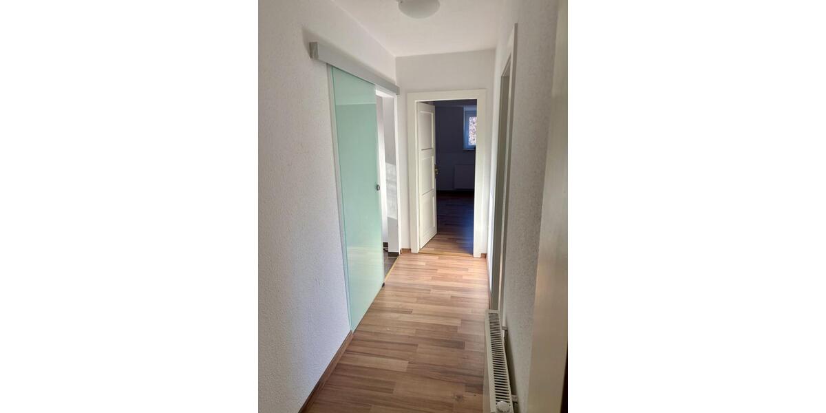 Etagenwohnung Genthin - 5 Zimmer, 90 m&sup2;, 639&euro; | Angebot:25942647