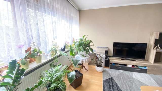 Etagenwohnung Freilassing Hub - 3 Zimmer, 81 m&sup2;, 930&euro; | Angebot:25122260
