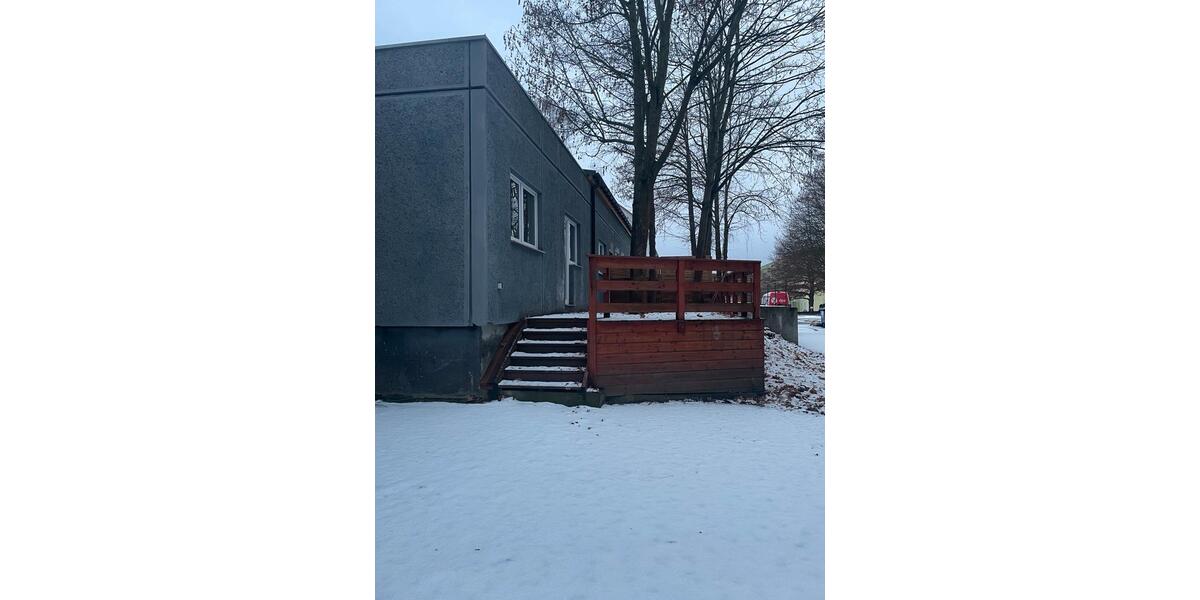 Erdgeschoßwohnung Jüterbog - 4 Zimmer, 120 m&sup2;, 1.380&euro; | Angebot:24362199