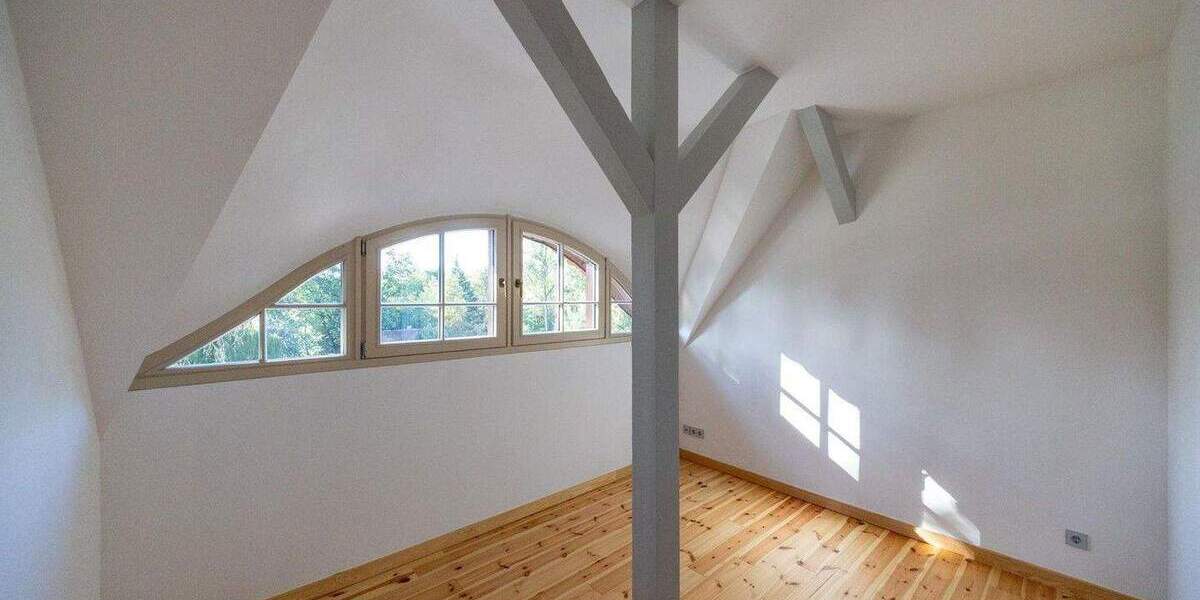 Etagenwohnung Buckow - 4 Zimmer, 106 m&sup2;, 1.279&euro; | Angebot:26149202