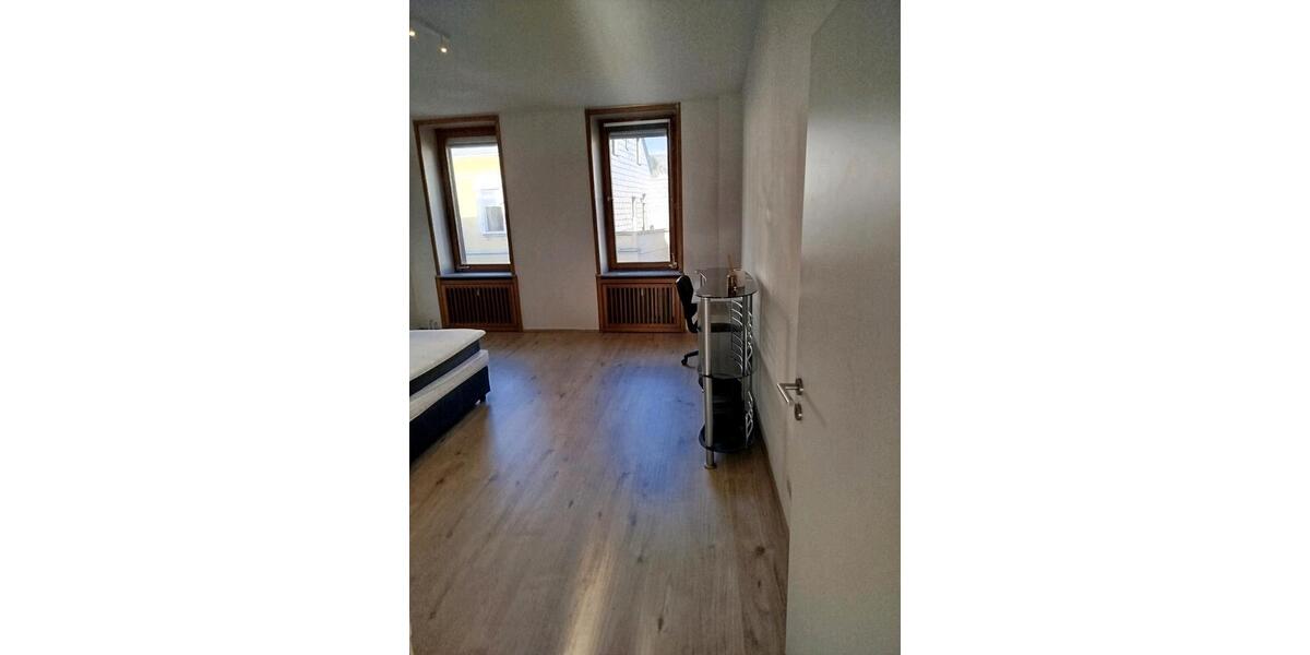 Wohnen auf Zeit Saarbrücken Dudweiler - 1 Zimmer, 25 m&sup2;, 250&euro; | Angebot:26384054