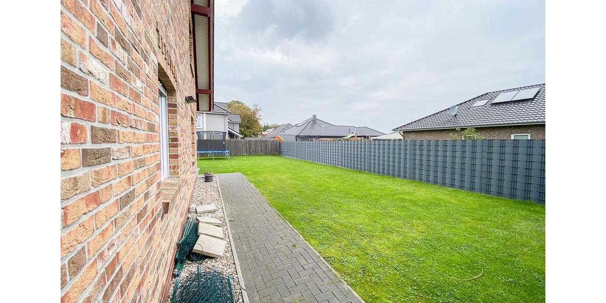 Doppelhaushälfte Jever - 4 Zimmer, 118 m&sup2;, 1.300&euro; | Angebot:25637704