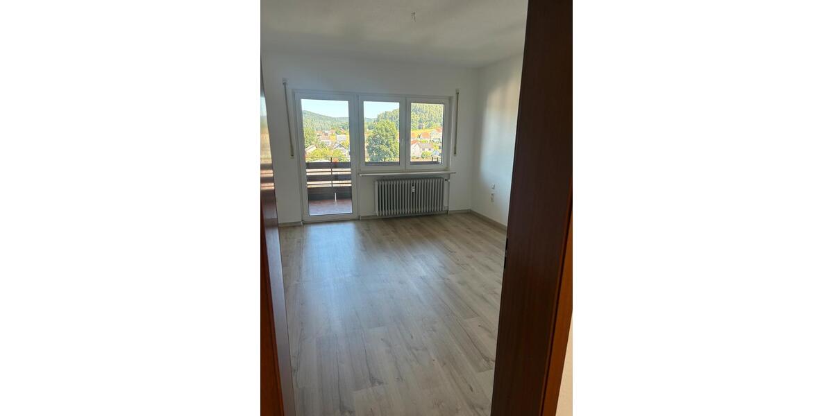 Etagenwohnung Queidersbach - 3 Zimmer, 85 m&sup2;, 600&euro; | Angebot:25892171