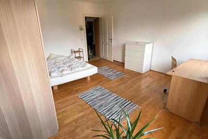 Haus München Altstadt-Lehel - 10 Zimmer, 210 m&sup2;, 3.700&euro; | Angebot:24803870