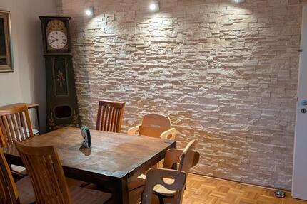 Großzügige 4-Zimmer-Wohnung mit zwei Balkonen und Stellplatz 4 zimmer