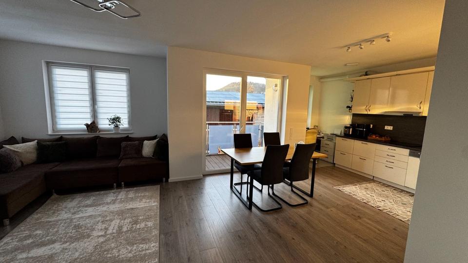 Etagenwohnung Battenberg (Eder) - 3 Zimmer, 66 m&sup2;, 950&euro; | Angebot:25548915