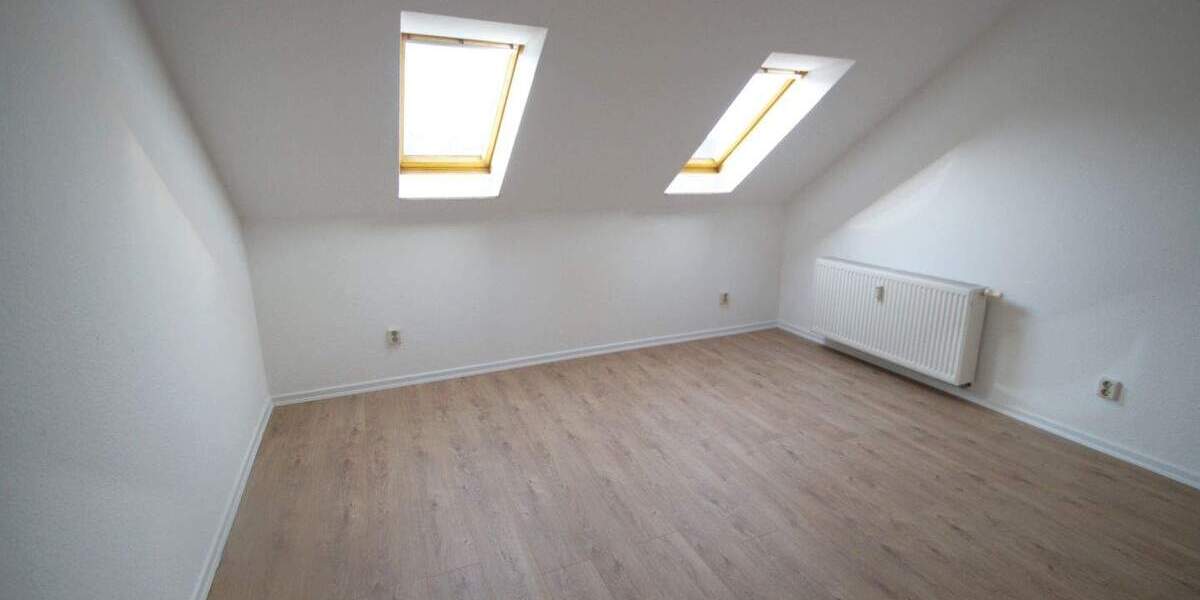 Etagenwohnung Altenburg Südost - 2 Zimmer, 60 m&sup2;, 360&euro; | Angebot:26016937