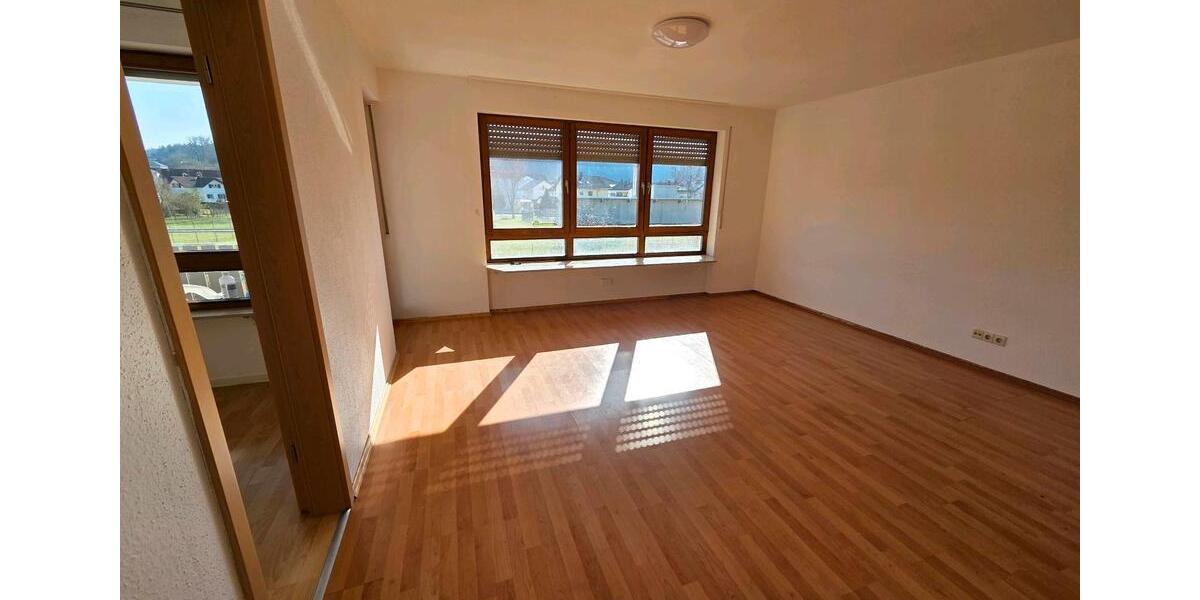 Erdgeschoßwohnung Waldshut-Tiengen Tiengen - 4 Zimmer, 84 m&sup2;, 1.150&euro; | Angebot:25350417