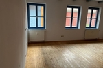 Großzügige 2-Zimmer-Wohnung mit offener Küche in schöner Lage