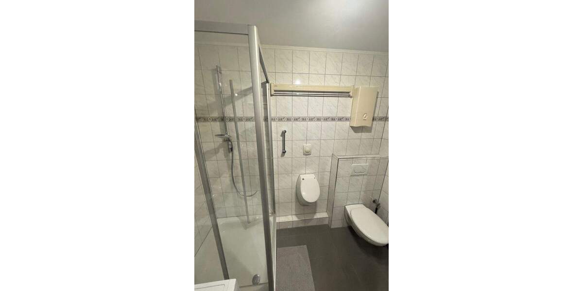 Moderne und große 4 Zimmer-Wohnung zu vermieten 4 zimmer