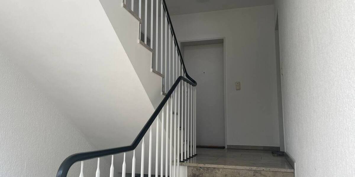Oberforstbach - Gemütliche Dachgeschosswohnung mit Balkon und Carport Stellplatz - Dachgeschoßwohnung Aachen Aachen-Oberforstbach | Angebot:26768603