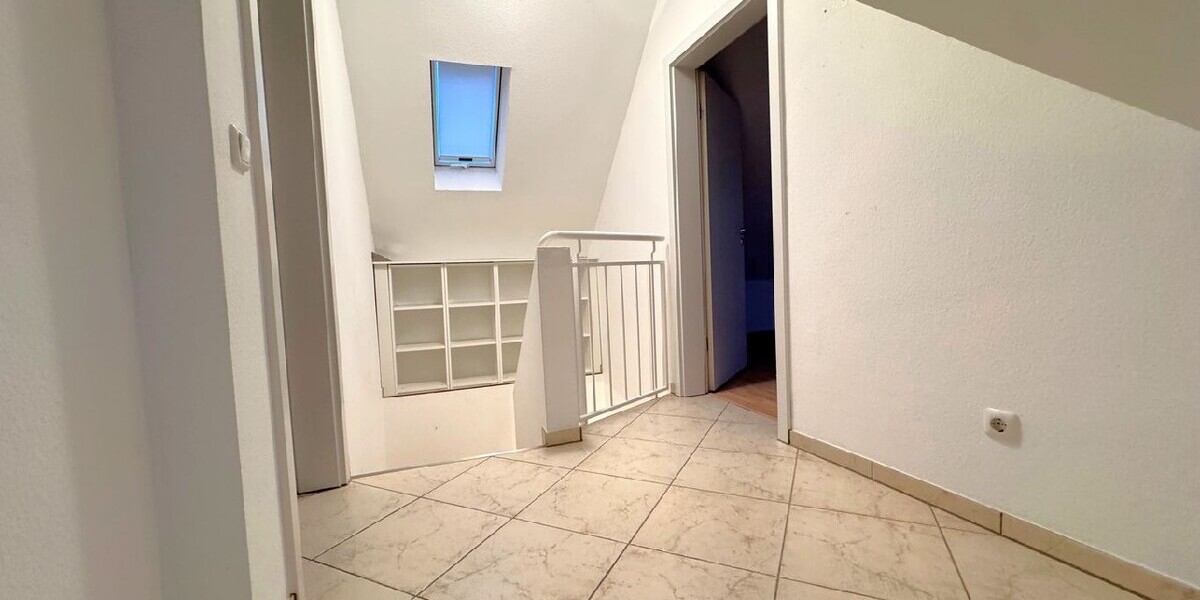 albero:) Wohnen mit Weitblick - direkt am Feldrand - Maisonettenwohnung Seligenstadt | Angebot:24748206