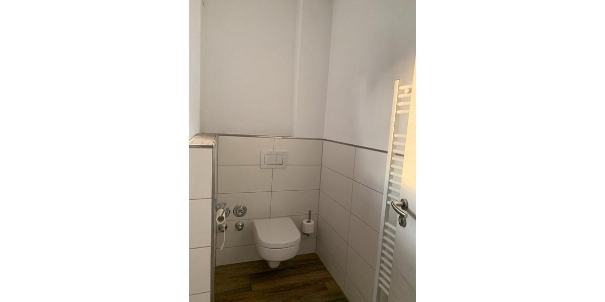 Dachgeschoßwohnung Wolnzach - 2 Zimmer, 90 m&sup2;, 1.100&euro; | Angebot:27595680