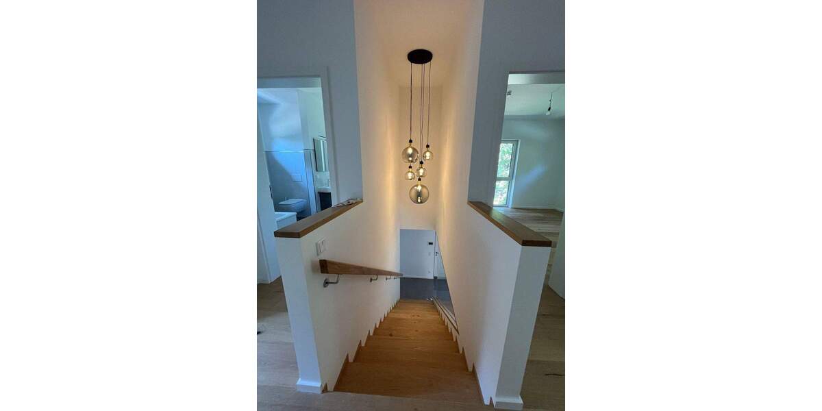 Einfamilienhaus Schwerin - 4 Zimmer, 139 m&sup2;, 2.100&euro; | Angebot:25262671