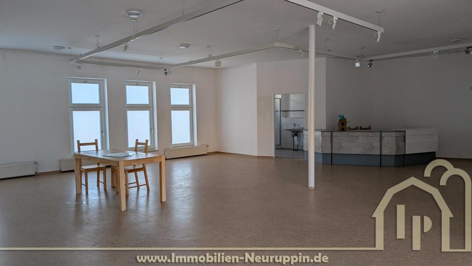 Attraktive, lichtdurchflutete Ladeneinheit in frequentierter Passage in Rheinsberg – ca. 115 m² -