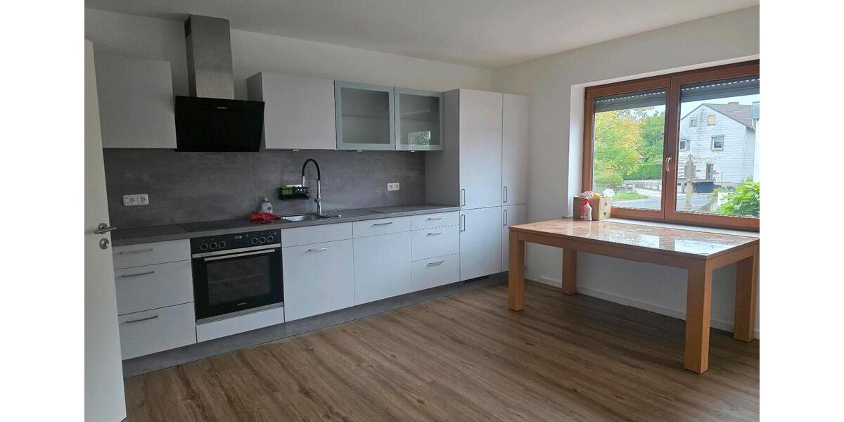 Erdgeschoßwohnung Üchtelhausen - 4 Zimmer, 90 m&sup2;, 1.250&euro; | Angebot:26135685