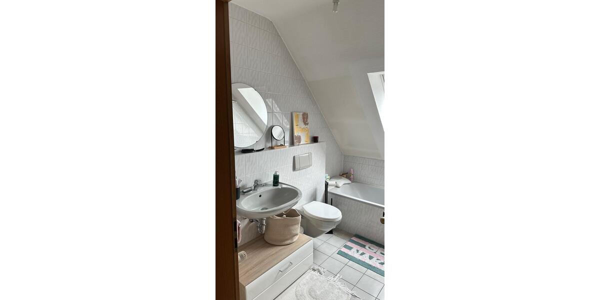 Dachgeschoßwohnung Griesheim - 1 Zimmer, 40 m&sup2;, 815&euro; | Angebot:26020923