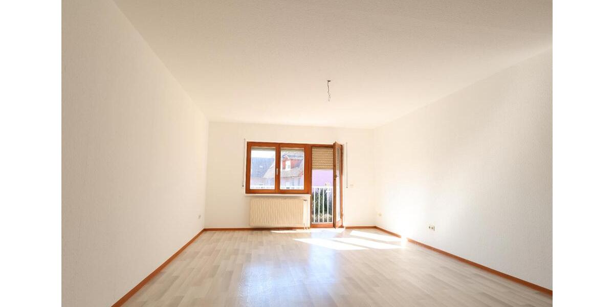 Etagenwohnung Hardheim - 4 Zimmer, 110 m&sup2;, 900&euro; | Angebot:26126150