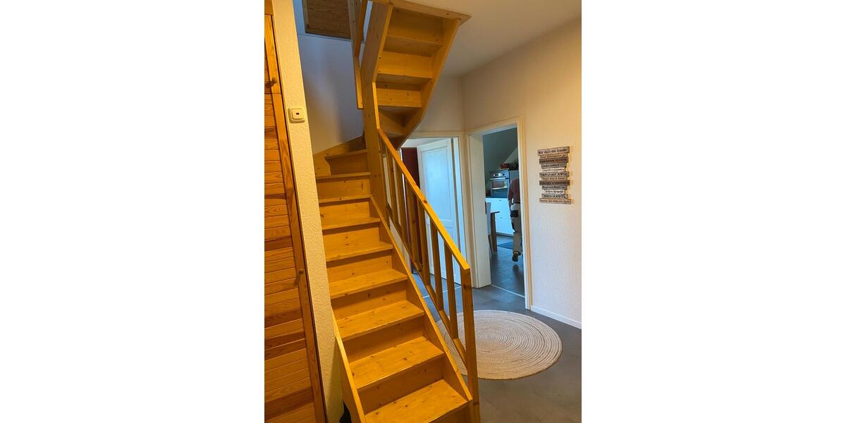 Dachgeschoßwohnung Lemgo - 4 Zimmer, 85 m&sup2;, 730&euro; | Angebot:26374142