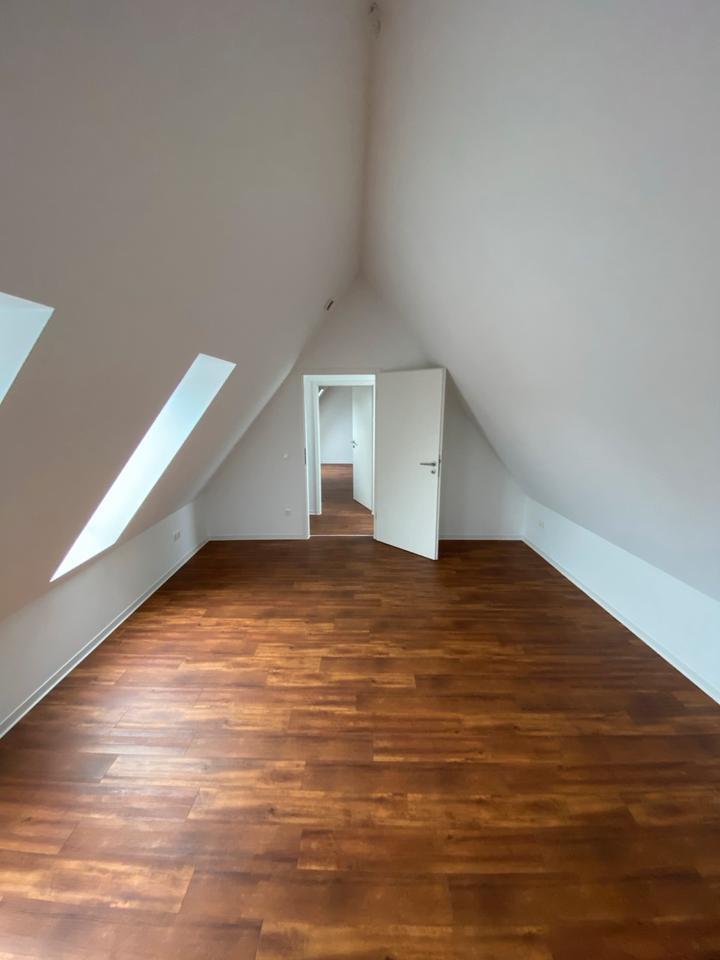 3 Raum Wohnung - 110 qm Dachgeschoßwohnung in Ribnitz-Damgarten