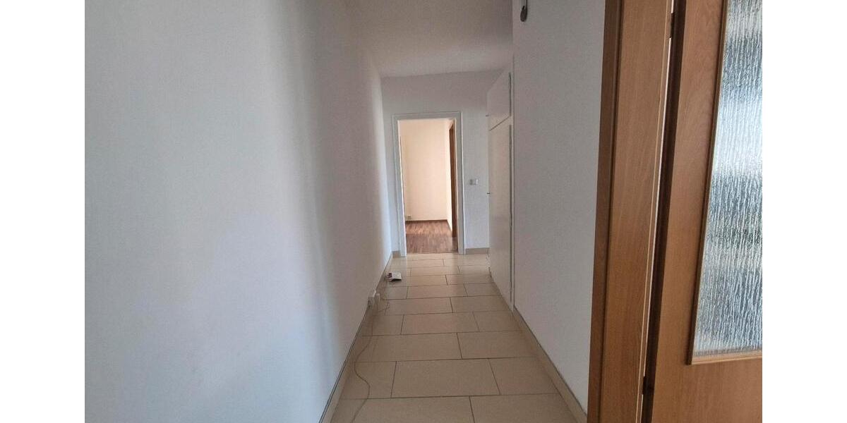 Etagenwohnung Bruchsal - 2 Zimmer, 65 m&sup2;, 750&euro; | Angebot:26562324