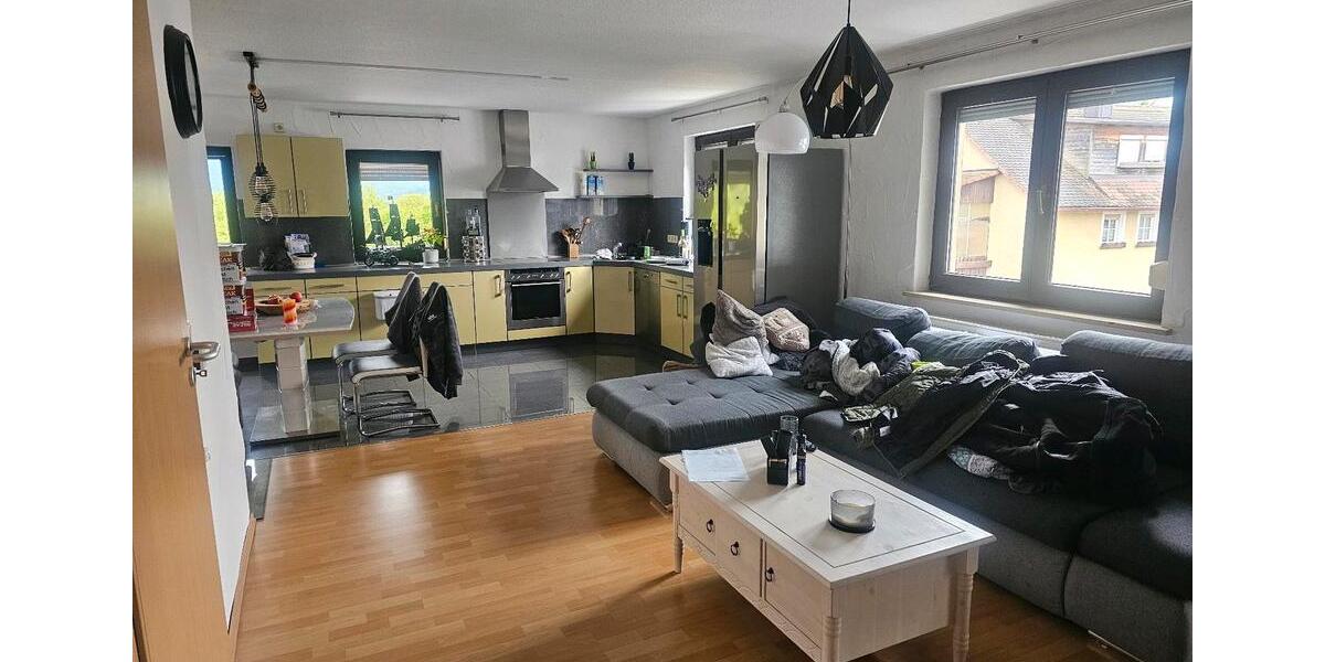 Etagenwohnung Weilersbach - 2 Zimmer, 100 m&sup2;, 900&euro; | Angebot:26646311